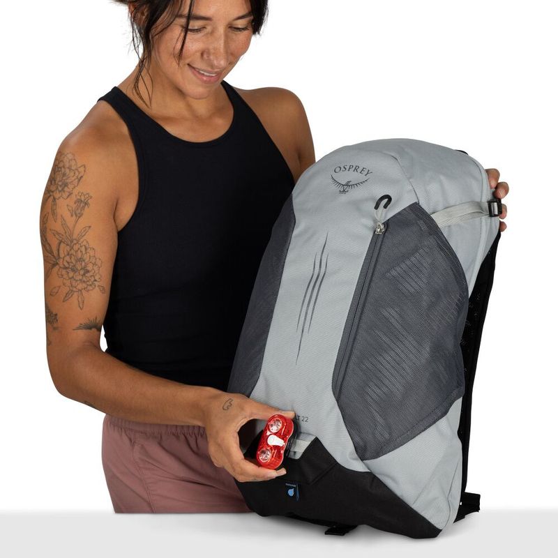 Superlett Dagstursekk Hikelite 22 LT fra Osprey, Tundra Green