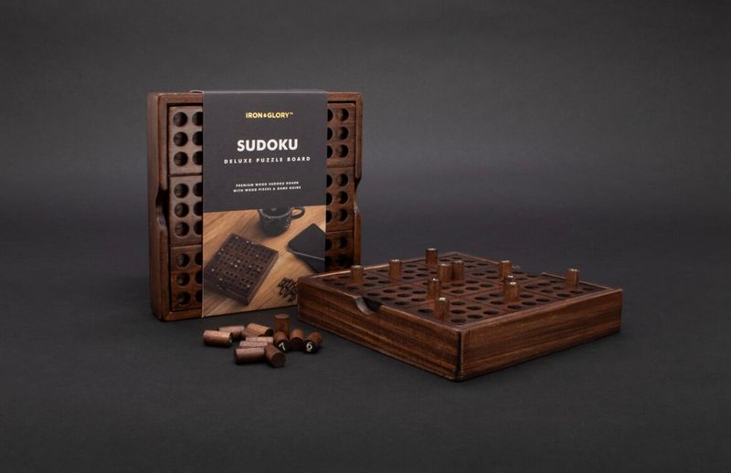 Iron & Glory Sudoku i treboks med 81 trebrikker