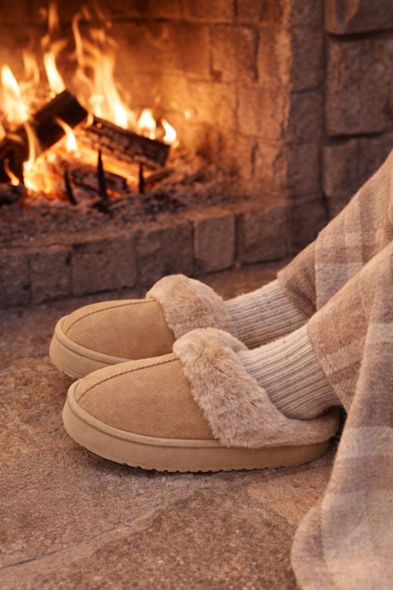 Tøffel med fuskepels og tykk såle, beige, str 36-37