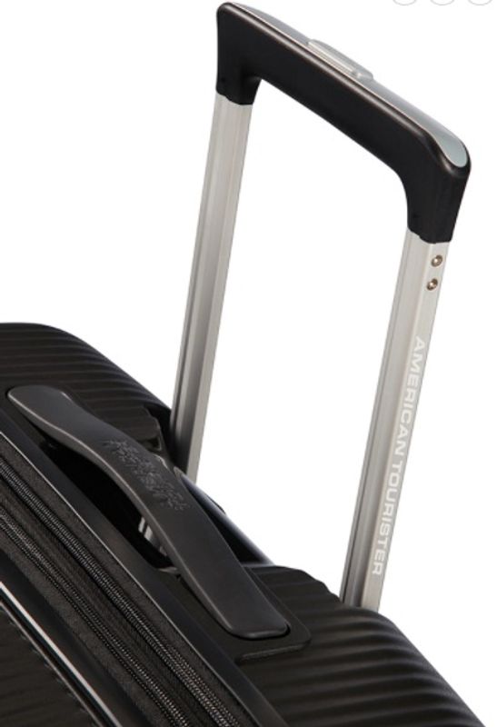 Koffert utvidbar 97-110L Soundbox American Tourister